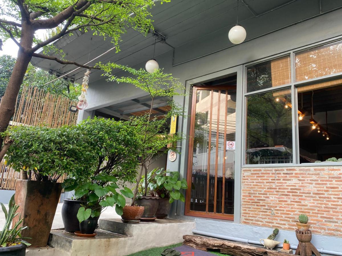 Nesuto Hostel Ramkamhaeng 52 Bangkok Eksteriør billede