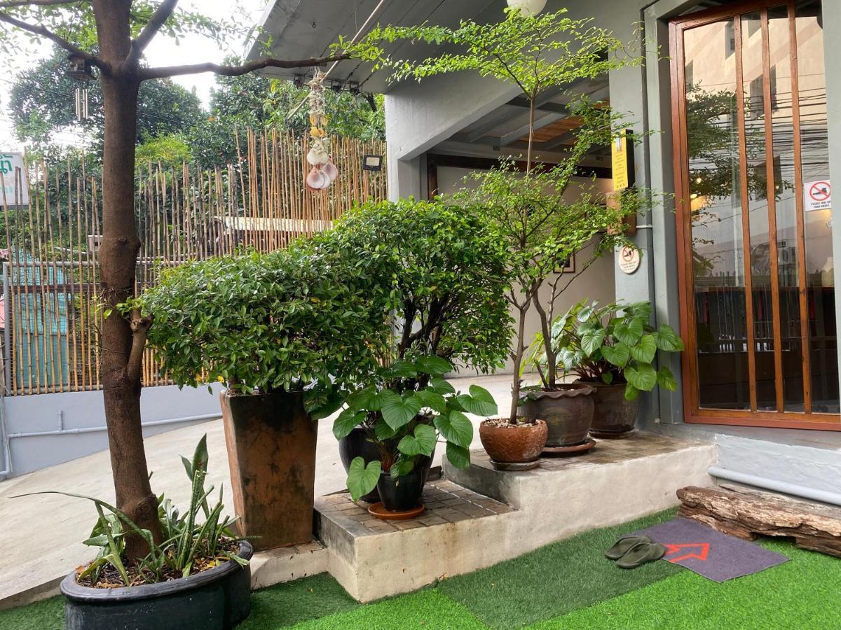 Nesuto Hostel Ramkamhaeng 52 Bangkok Eksteriør billede