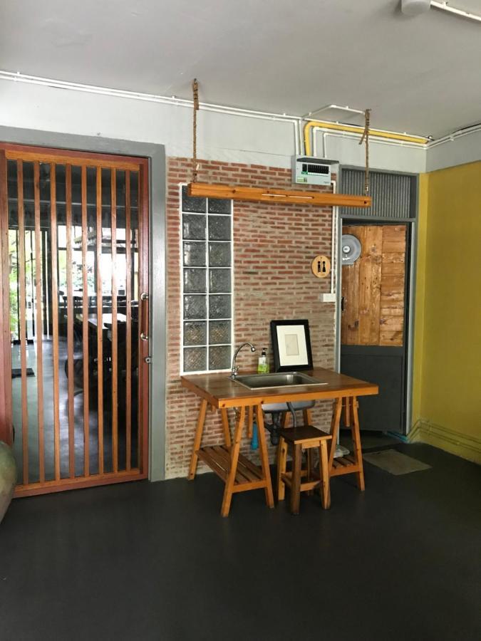 Nesuto Hostel Ramkamhaeng 52 Bangkok Eksteriør billede