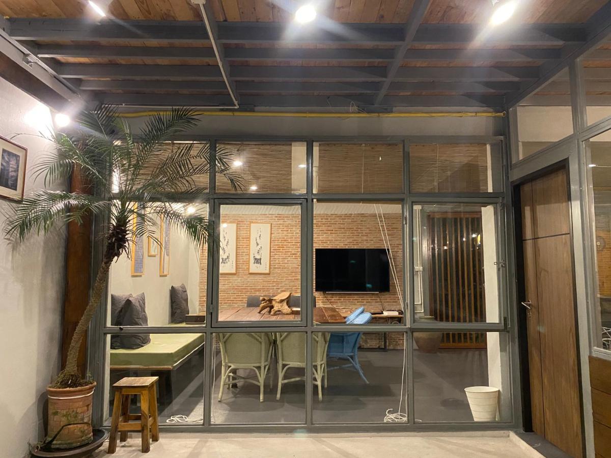 Nesuto Hostel Ramkamhaeng 52 Bangkok Eksteriør billede