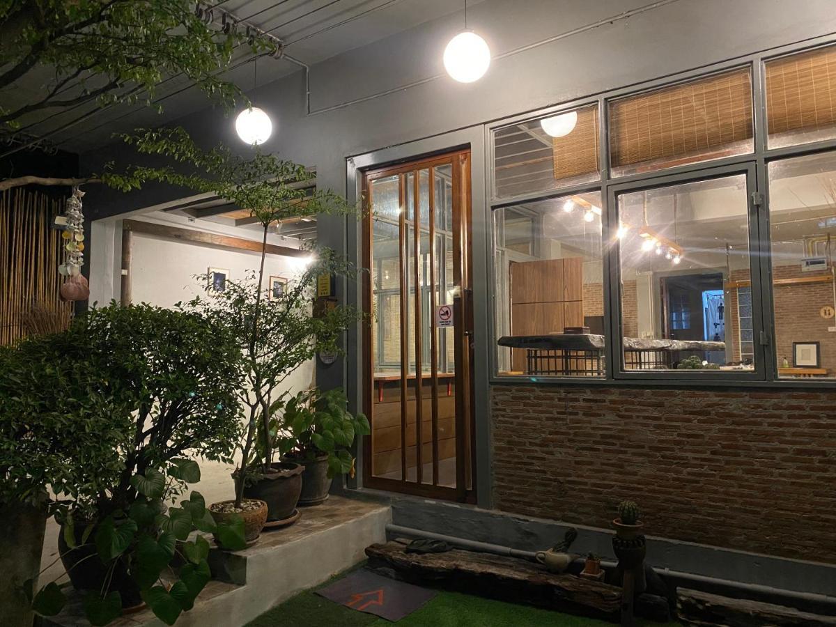 Nesuto Hostel Ramkamhaeng 52 Bangkok Eksteriør billede
